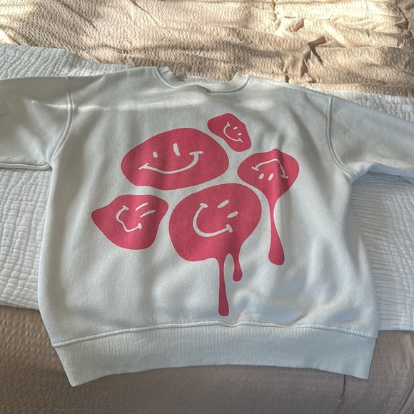 Tops - White crewneck with smiley face